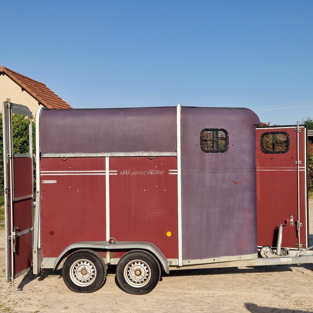 Vans fautras 2 places chevaux
